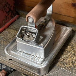 【昭和レトロ】タキイ電器　工業用アイロン　の画像