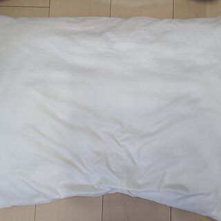 枕4個処分の画像