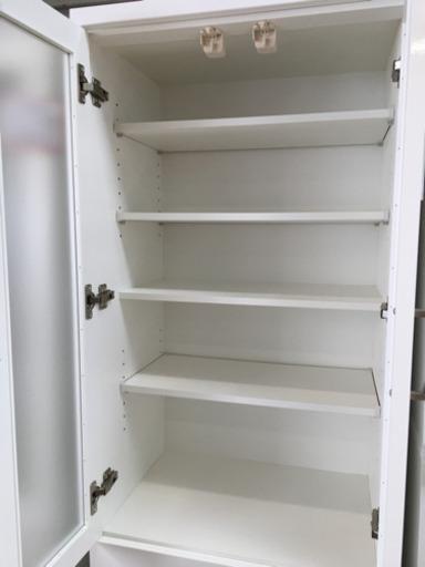 キッチンボード 食器棚 白 ホワイト 鏡面仕上げ 耐震ロック 飛散防止ガラス 棚