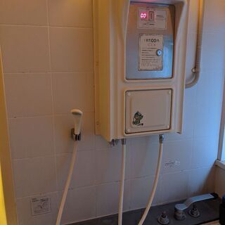 ★閉店★＜シェアハウス用＞【コインシャワータイマー装置（電源と水を制御）【有料化に！時間自由設定】の画像