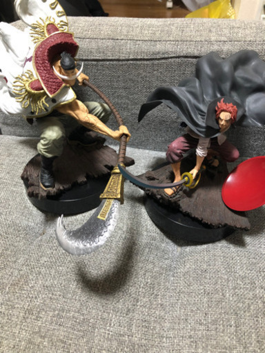 一番くじワンピース　白ひげ　シャンクス　フィギュア
