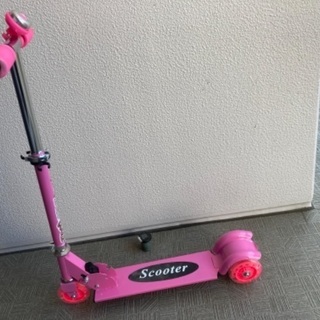 キックボード、キックスケーター　使用回数1回の画像