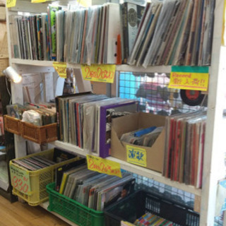 レコード多数‼️🎵 アールワン柿生店