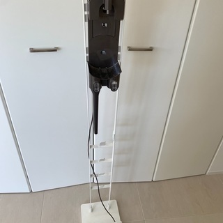 Dyson コードレス　掃除機　スタンド　山崎実業