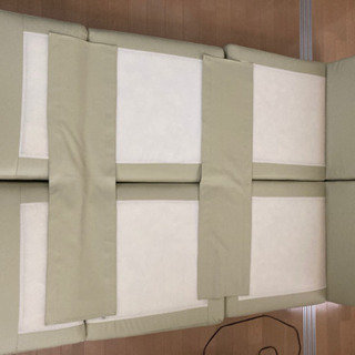 ソファベッド　幅140cm アイボリー　ライトグリーンの画像