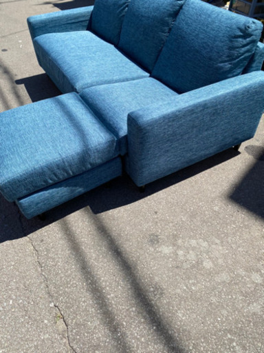 美品　３人掛けソファ　オットマン付きL字ソファ　インディコブルー