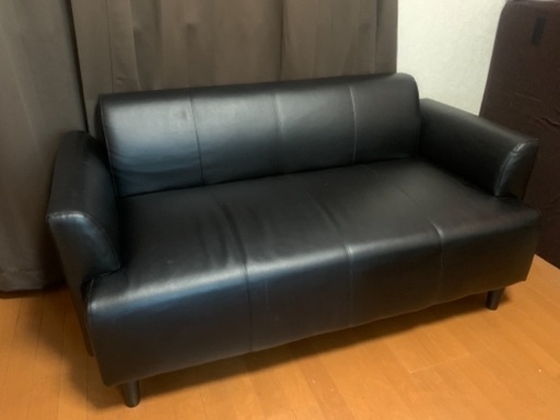 IKEA 黒革のソファ