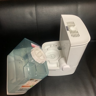 IRIS OHYAMA 加湿器とアロマの画像