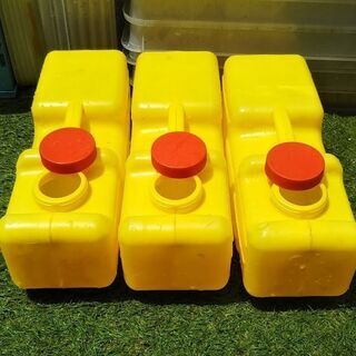 中古　テントの重りに使っていました。