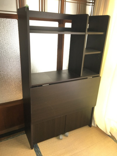 ダークブラウンの収納PC机