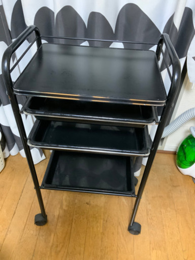 【1,000円】ワゴン黒