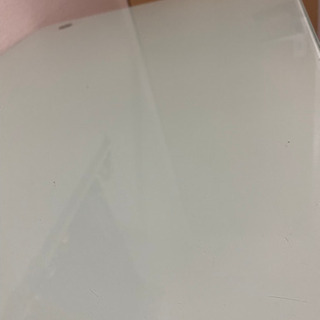 硬化ガラス デスク (テーブル、机)の画像