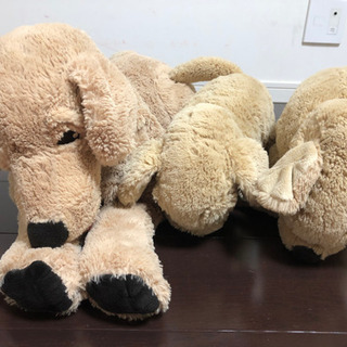IKEAの犬のぬいぐるみ（大1、小2）