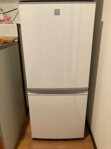 シャープ製　冷房庫
