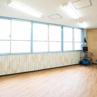 ダンス・音楽どちらでも利用できるレンタルスタジオ　北浦和駅3分　1時間700円〜　24時間利用可能 − 埼玉県
