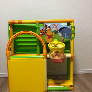 プーさんのジャングルジムと滑り台の画像