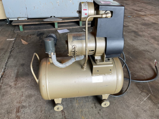 TOSHIBA  コンプレッサー 0.4kw