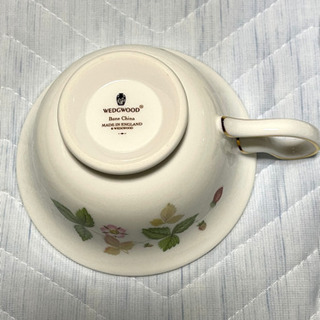 ウエッジウッド　ワイルドストロベリー　ティーカップ＆ソーサの画像