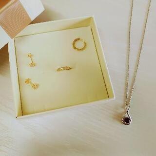 011♠ネックレス＆ピアス2種の3点セット！