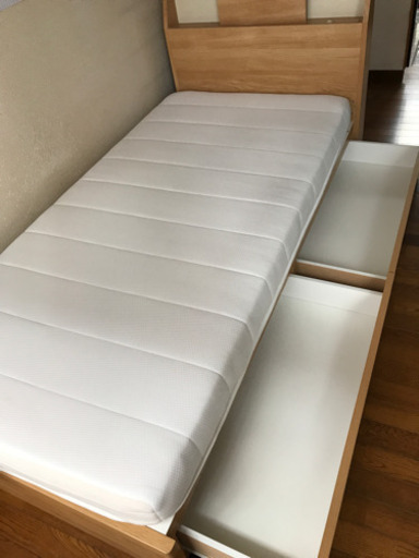 ニトリ　シングルベット（収納引出し付）【商談中】