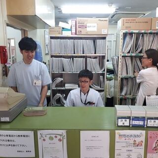 【外国人の採用実績豊富】介護スタッフ / 【Extensive ...