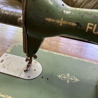 【アンティーク】【レトロ】FUKUSUKE　鉄製ミシンの画像