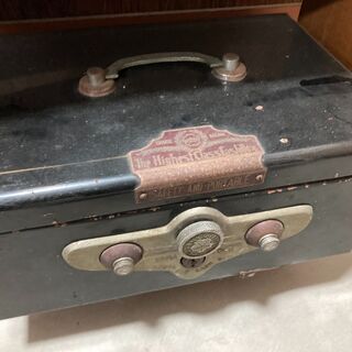 【アンティーク雑貨】【昭和レトロ】YAMATO 手提げ金庫　黒