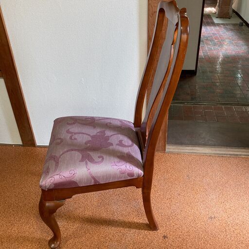 ①【アンティーク家具】「ETHAN ALLEN（イーセンアーレン）」の椅子