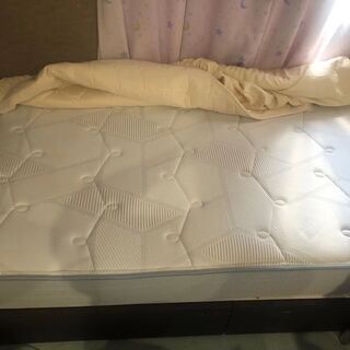 シングルベッド