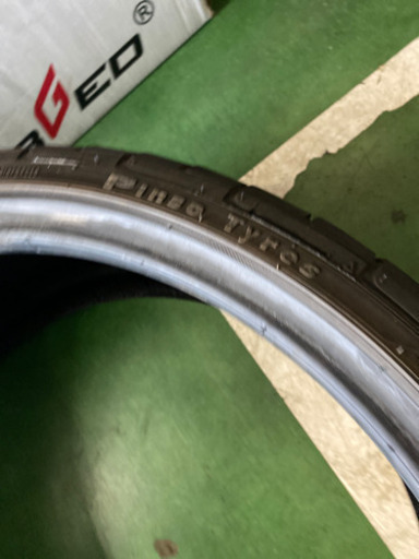245/30r20