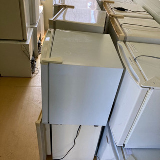 小型冷蔵庫　格安でお譲りします