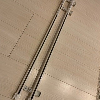 カーテンレール(ダブル)伸縮式（ニトリ）【お譲り先が決まりました】の画像