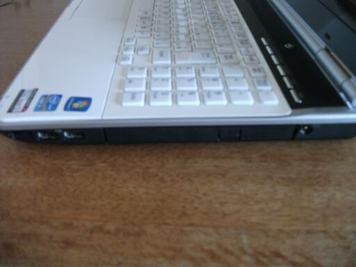 Core i7 Memory8GB SSD240GBのハイスペックノートPC