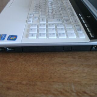 Core i7 Memory8GB SSD240GBのハイスペックノートPCの画像