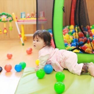 【三重郡朝日町勤務】《役場が運営する幼保一体化施設で保育士業務》...