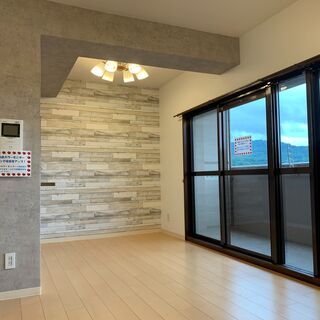 ３LDK＋駐車場付きの分譲マンションの賃貸です。全部屋（４部屋）照明付きです。 - 広島市