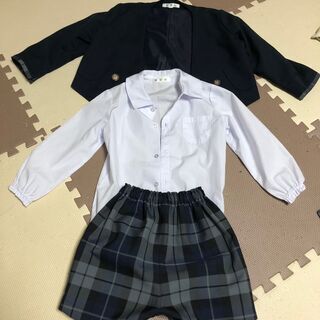 たけしろ幼稚園の男の子夏冬制服セットです