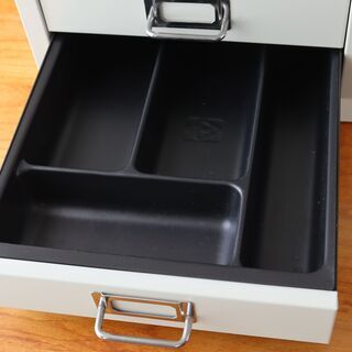 BISLEY  A4キャビネット 引き出し5段 白 別売りトレイ付きの画像
