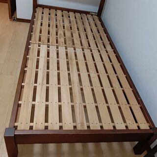 シングルベット　茶色（マット付）