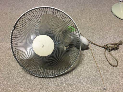 26、壁掛け扇風機