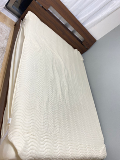 【美品】ダブルベッドフレーム