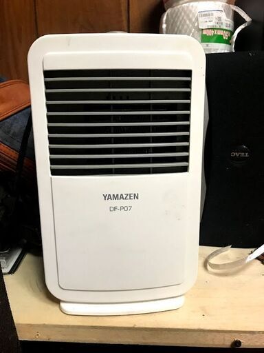 中古 ヤマゼン ミニセラミックファンヒーター DF-P07