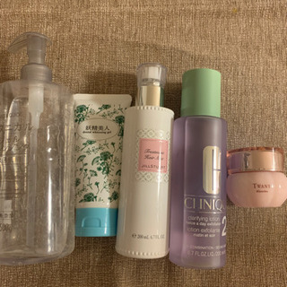 コスメ、ヘアミスト、保湿クリーム、