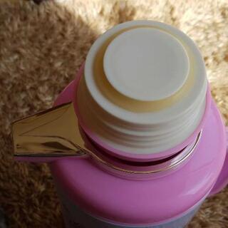 新品未使用　キティ魔法瓶の画像