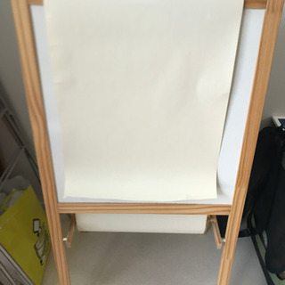 IKEA イーゼル　差し上げます。の画像