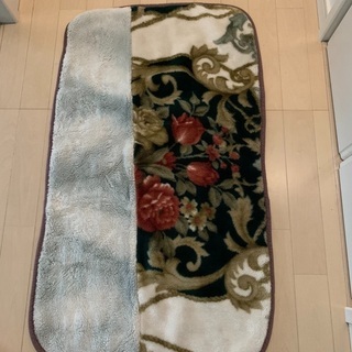 🟣柄系膝がけ⁈ﾘﾊﾞｰｼﾌﾞﾙ縦92cm✖︎横54cmになります💠0円