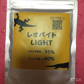 新品 爬虫類餌 人口飼料 レオバイト 100g コオロギ粉末