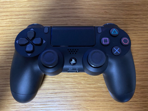 【取引済】DUAL SHOCK 4(デュアルショック4)純正品