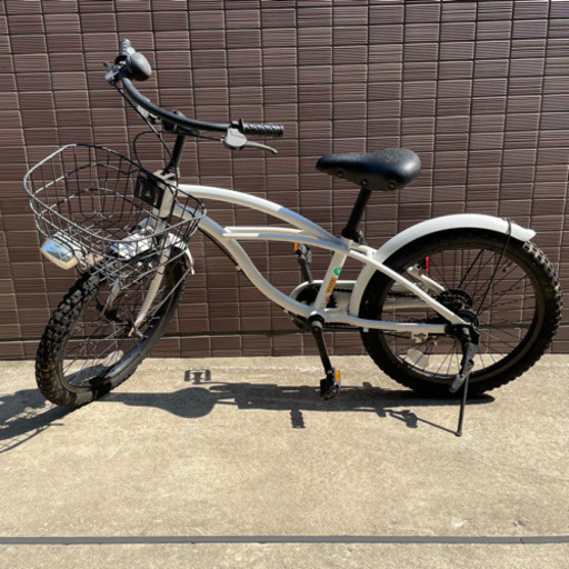 【お取引先決まりました】子供用 自転車 20インチ ホワイト 補助輪 ヘルメット付き