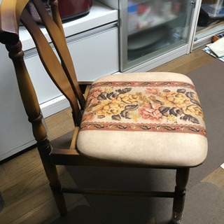 レトロ ダイニングチェアの画像
